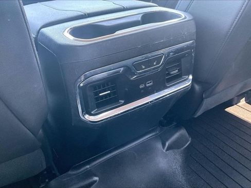 Used 2024 Chevrolet Silverado 2500 LTZ w/ LTZ Convenience Package AWD/4WD image 10