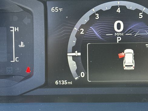 Certified 2025 Toyota 4Runner SR5 image 22