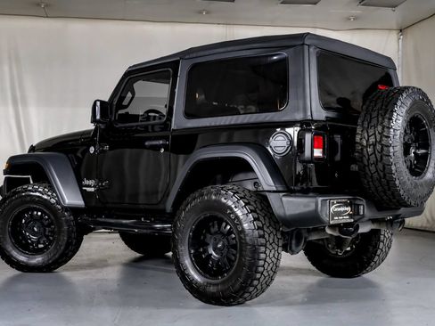 Used 2020 Jeep Wrangler Sport AWD/4WD image 11
