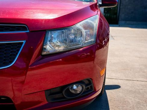 Used 2014 Chevrolet Cruze Diesel w/ Enhanced Safety Package FWD image 3