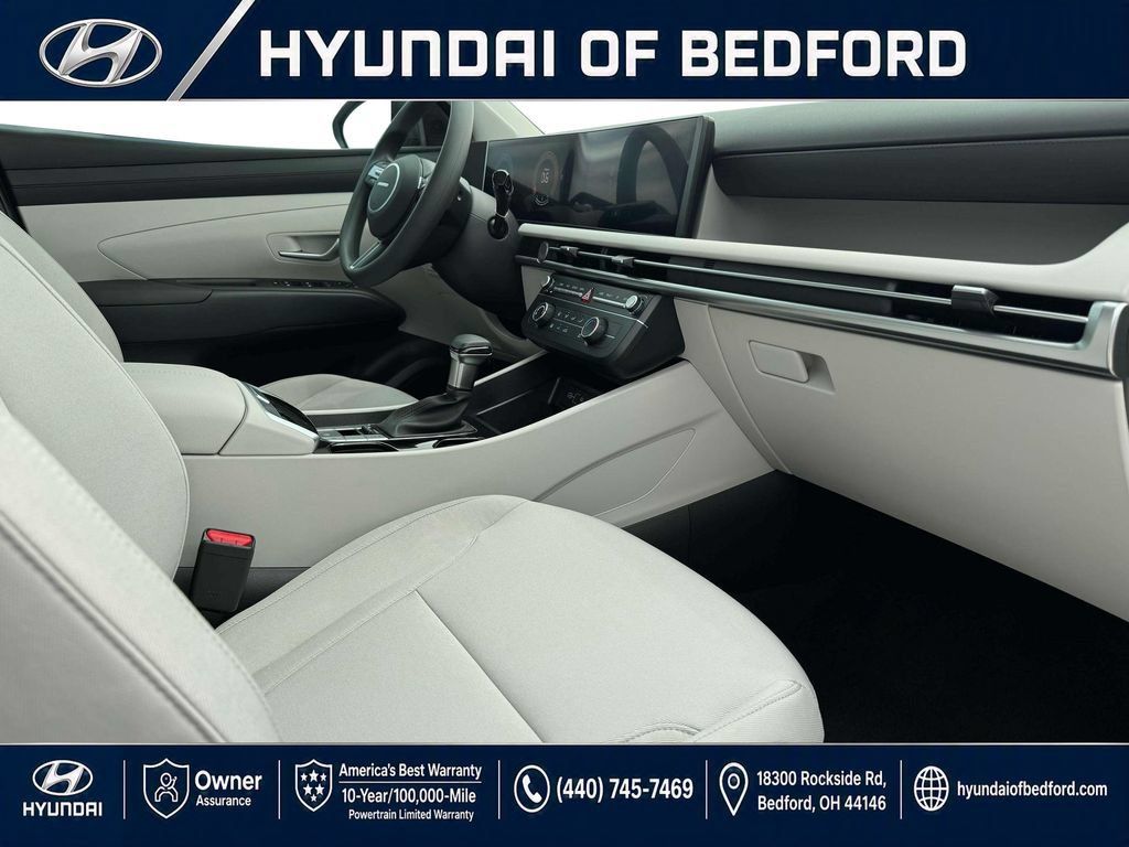 Used 2025 Hyundai Tucson SE AWD/4WD image 18
