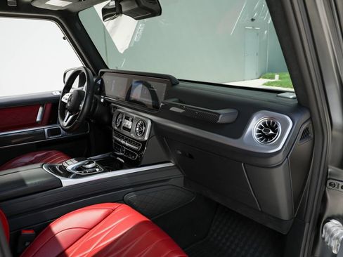 Used 2023 Mercedes-Benz G 550 image 22