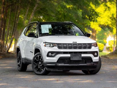 Used 2022 Jeep Compass Latitude w/ Sun and Sound Group