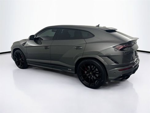 Used 2024 Lamborghini Urus S image 7