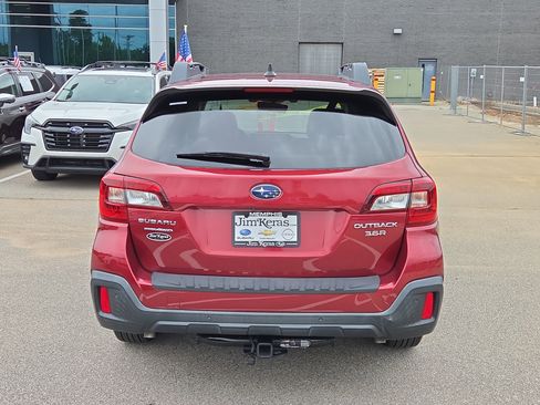 Used 2018 Subaru Outback 3.6R Limited AWD/4WD image 4