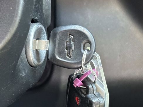 Used 2020 Chevrolet Silverado 2500 Custom w/ Custom Value Package image 35