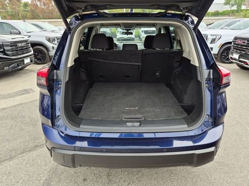 Used 2024 Nissan Rogue SV FWD image 19
