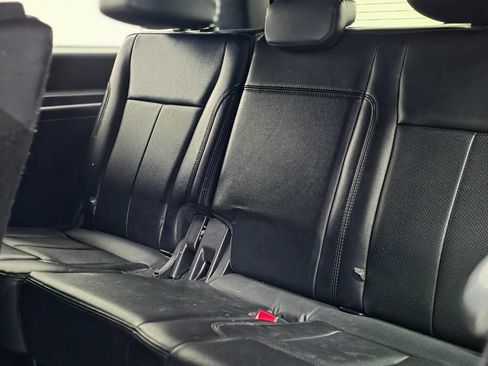 Used 2020 Ford Expedition Max XLT w/ Equipment Group 202A image 26