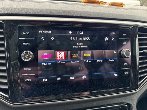 Used 2020 Volkswagen Atlas Cross Sport SEL Premium R-Line image 14