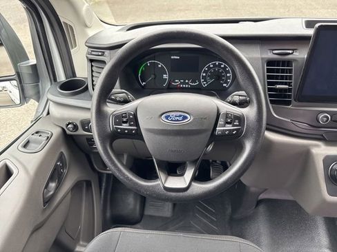 Used 2023 Ford E-Transit Medium Roof RWD image 11