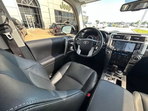 Used 2023 Toyota 4Runner Limited AWD/4WD image 30