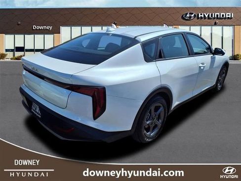 Used 2025 Kia K4 LXS image 4