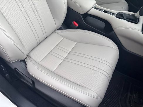 Certified 2026 Honda HR-V EX-L image 26