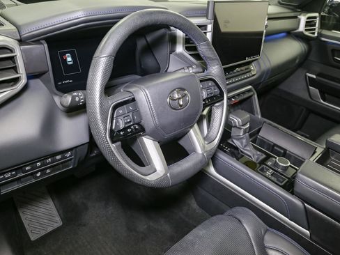 Used 2023 Toyota Sequoia Platinum image 26