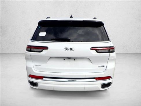 New 2025 Jeep Grand Cherokee L Overland w/ Luxury Tech Group IV image 3