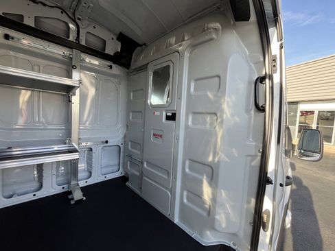 New 2026 Ford Transit 350 XL image 17