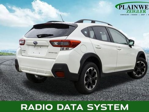 Used 2023 Subaru Crosstrek 2.0i image 3