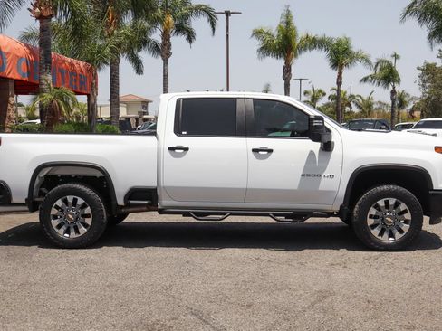 Used 2024 Chevrolet Silverado 2500 Custom w/ Custom Value Package AWD/4WD image 12