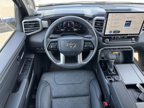 Used 2024 Toyota Sequoia Limited image 23