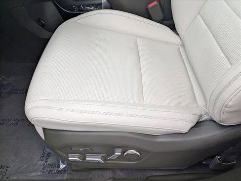 Used 2025 Hyundai Santa Fe Calligraphy image 12