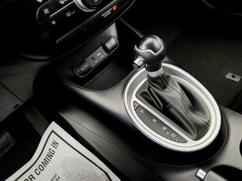 Used 2019 Kia Soul + FWD image 32