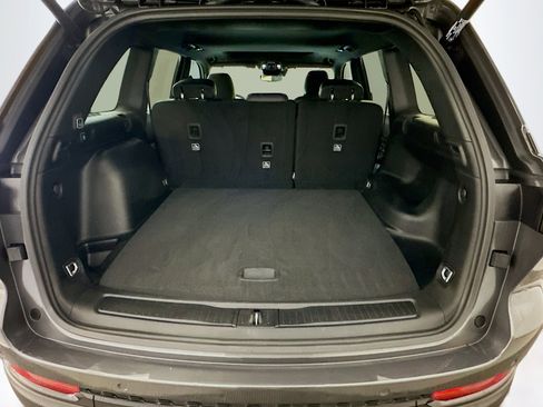 Used 2023 Jeep Grand Cherokee Altitude image 30