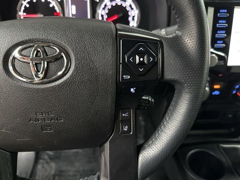 Used 2020 Toyota 4Runner Venture image 18