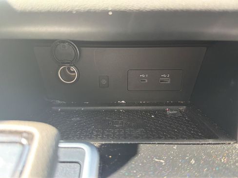 Used 2025 Nissan Pathfinder Platinum AWD/4WD image 23