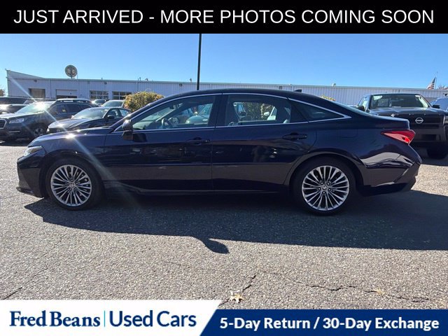 Used 2021 Toyota Avalon Limited w/ Advanced Safety Package FWD image 4