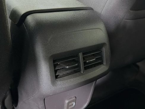 Used 2024 Chevrolet Equinox LT w/ LPO, Floor Liner Package FWD image 27