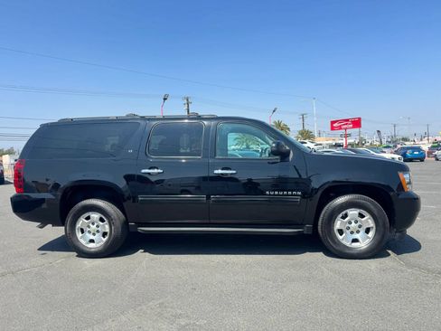 Used 2012 Chevrolet Suburban LT AWD/4WD image 10