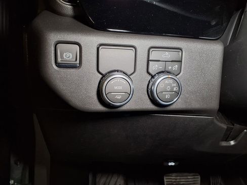 New 2026 GMC Sierra 1500 Elevation RWD image 17