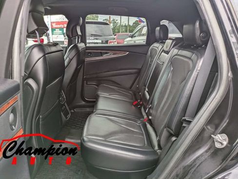 Used 2019 Lincoln Nautilus Reserve w/ Cargo Utility Package AWD/4WD image 17