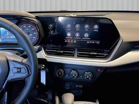 New 2026 Chevrolet Trax RS w/ Sunroof Package FWD image 4