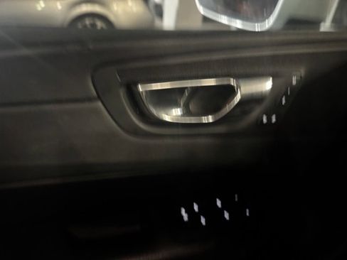 Used 2018 Volvo XC60 T6 Inscription w/ Luxury Seat Package image 9