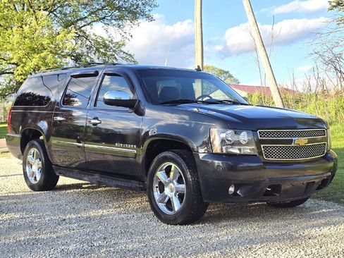Used 2013 Chevrolet Suburban LTZ AWD/4WD image 7