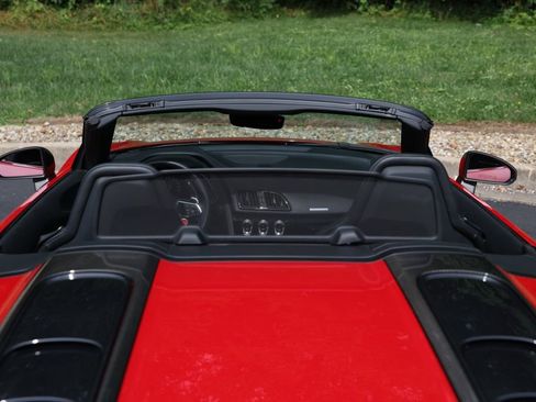 Used 2018 Audi R8 V10 plus w/ Full Leather Package image 12