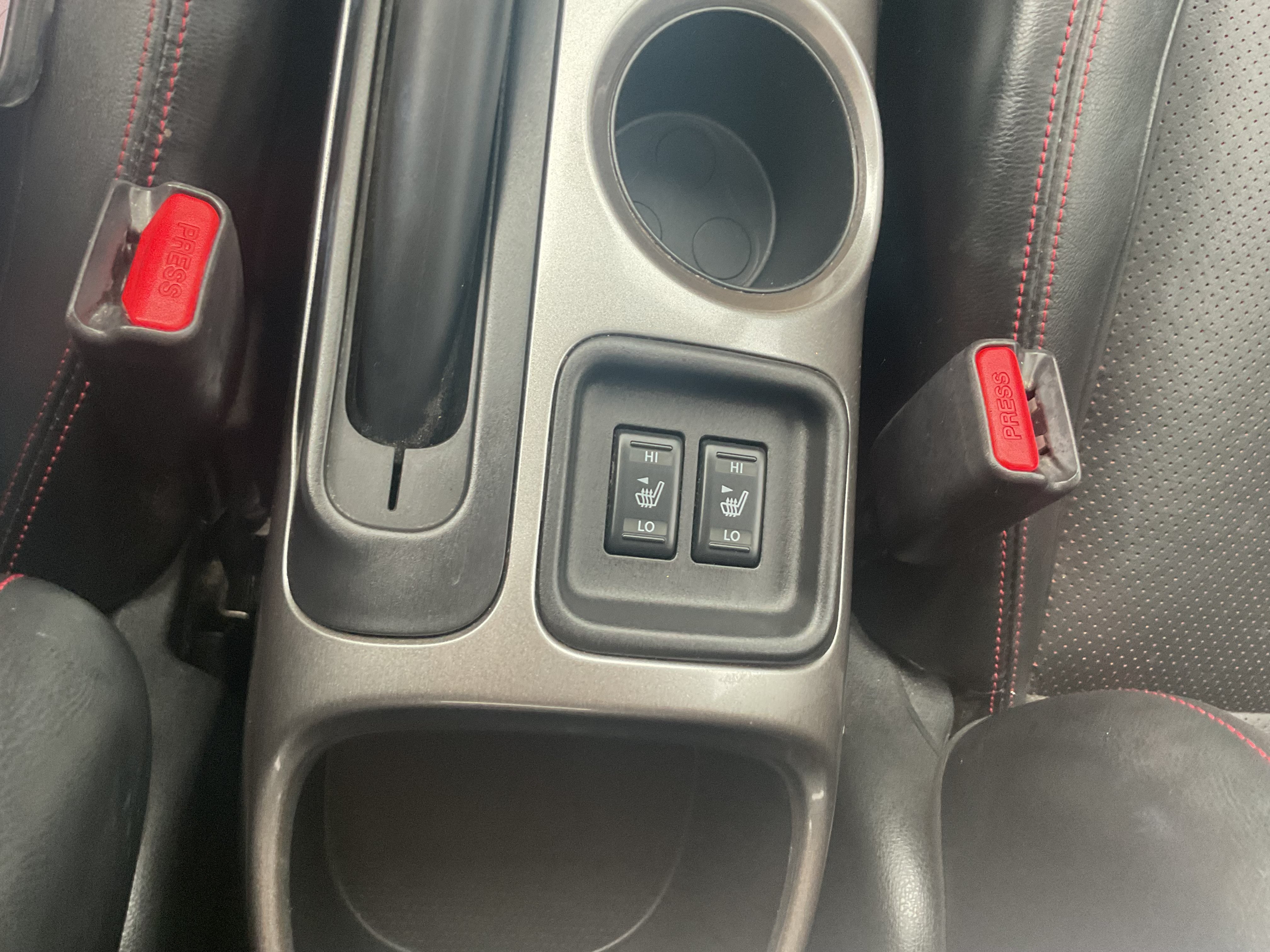 Used 2012 Nissan Juke SL AWD/4WD image 16