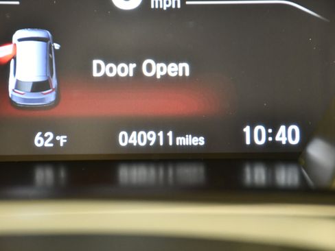 Used 2021 Honda CR-V Touring image 17