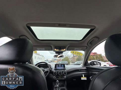 Used 2024 Nissan Sentra SR w/ SR Premium Package image 19