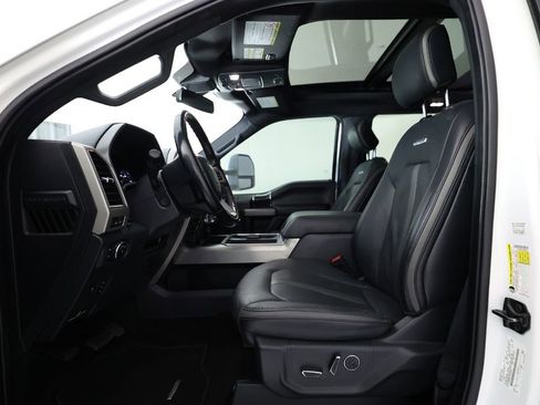 Used 2022 Ford F350 Platinum image 14