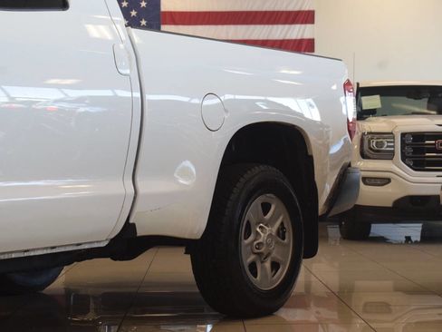 Used 2016 Toyota Tundra SR AWD/4WD image 15