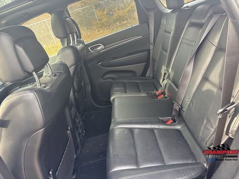 Used 2020 Jeep Grand Cherokee Limited image 26