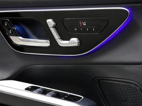 Certified 2026 Mercedes-Benz GLC 43 AMG 4MATIC image 23