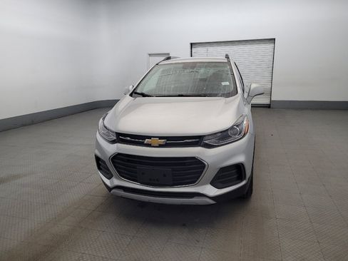 Used 2020 Chevrolet Trax LT w/ LT Convenience Package image 15