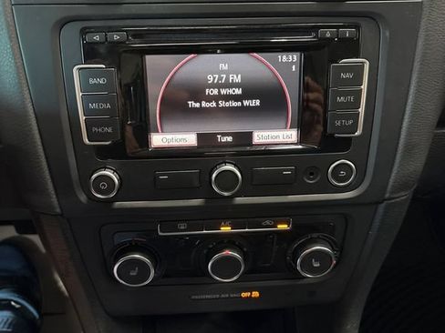 Used 2014 Volkswagen Jetta TDI FWD image 37