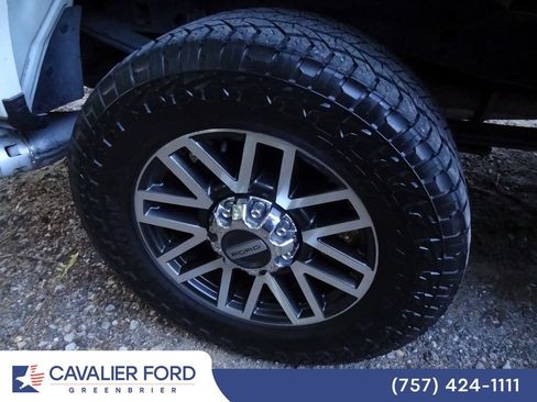 Used 2019 Ford F250 Lariat w/ Lariat Ultimate Package AWD/4WD image 12