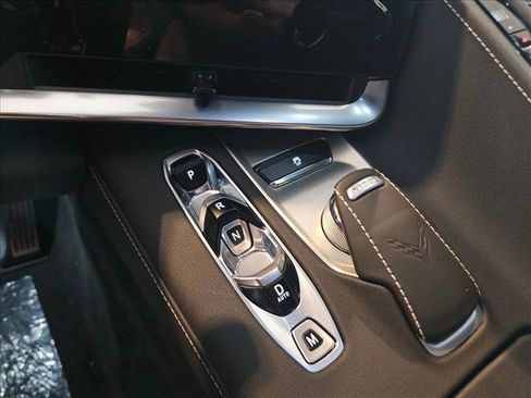 New 2025 Chevrolet Corvette E-Ray image 25