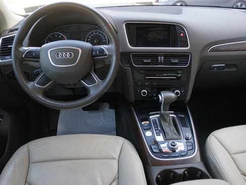 Used 2017 Audi Q5 2.0T Premium image 28