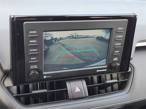 Used 2021 Toyota RAV4 LE image 25